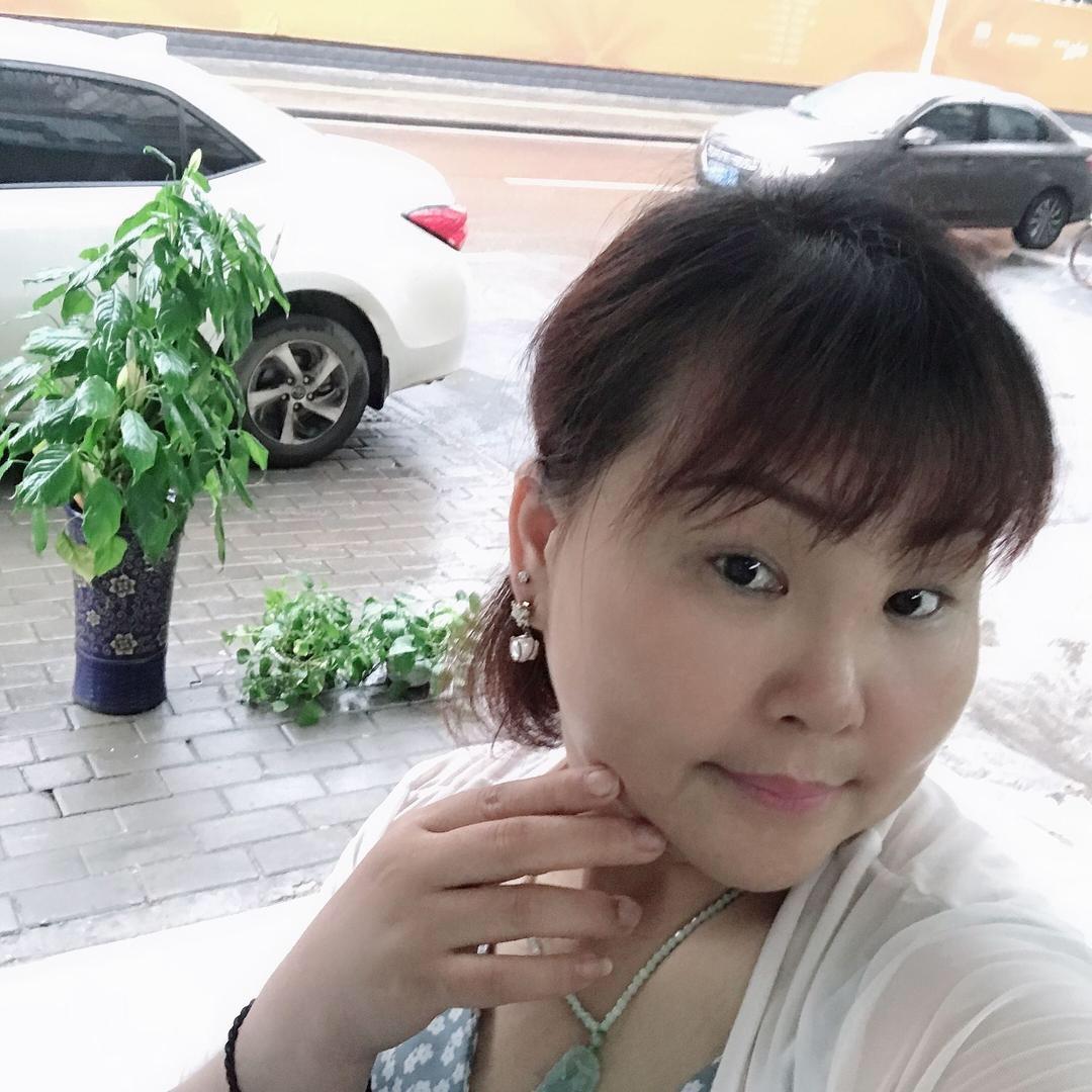 校玲姐姐（晚上11点2分直播）