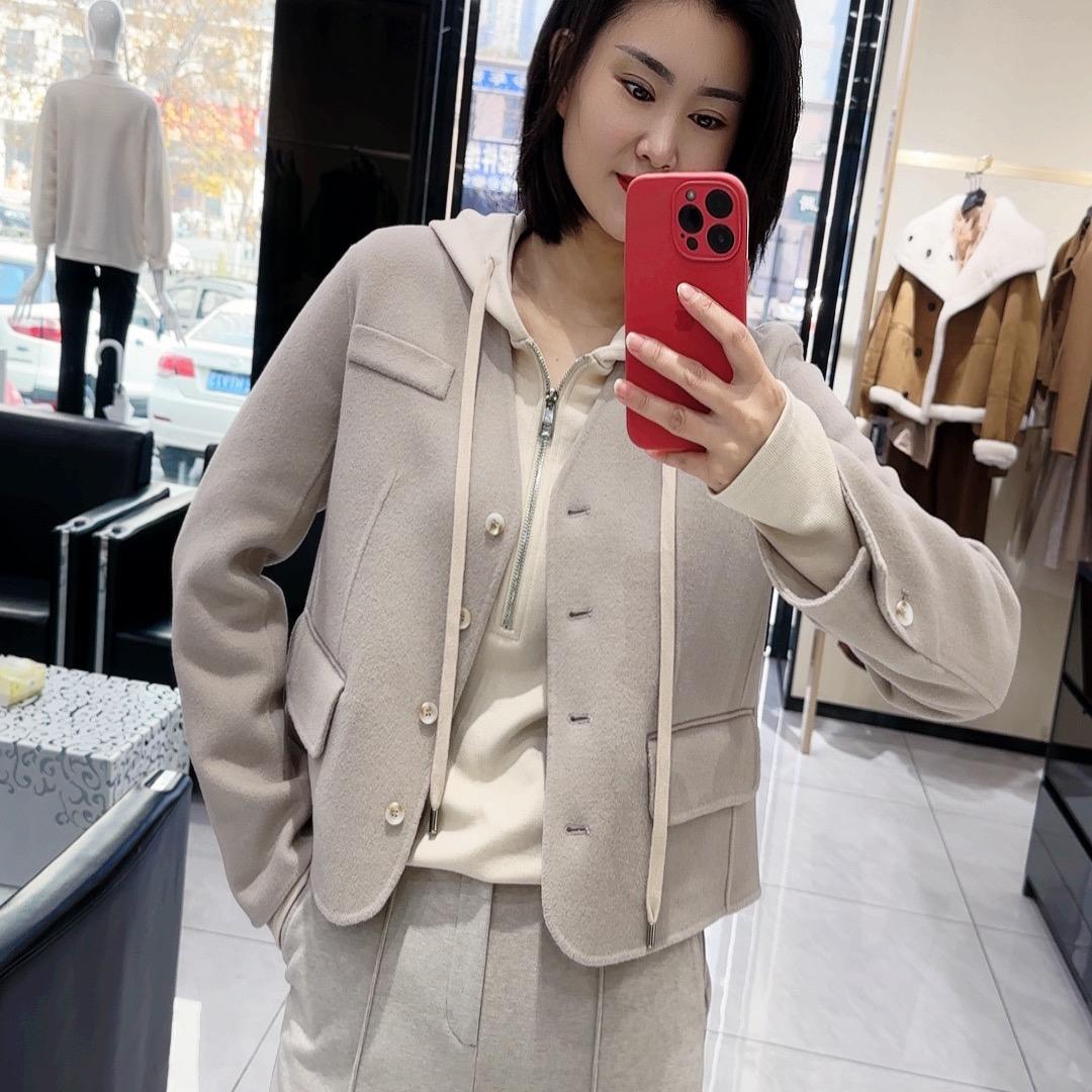 刘丹穿搭