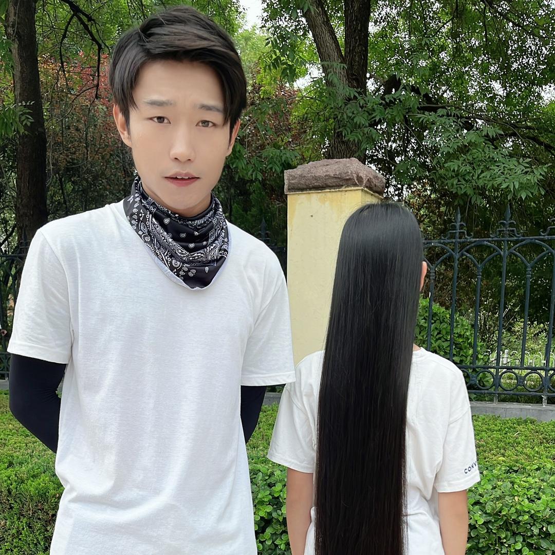 小宇收长头发