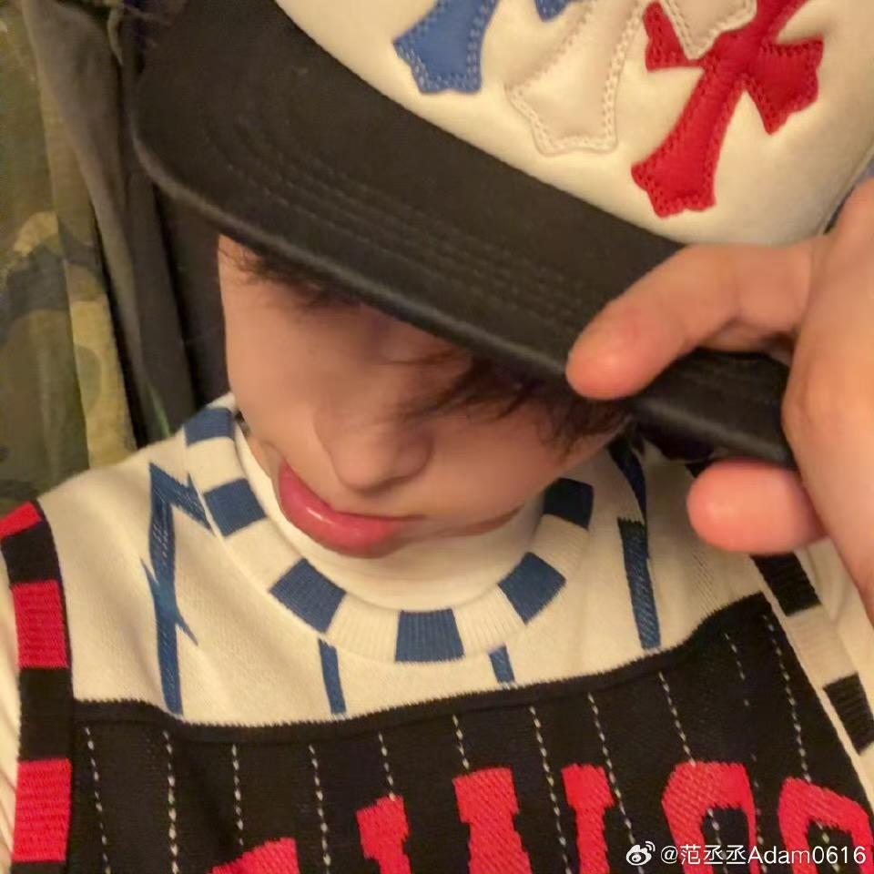 .👾.