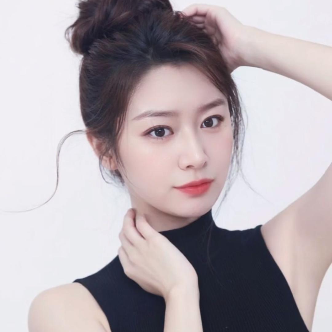 🎀露露老师🎀