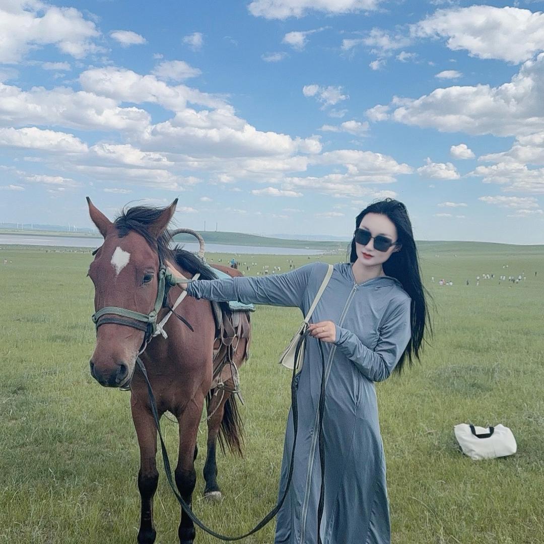A、是雪儿吖❤️