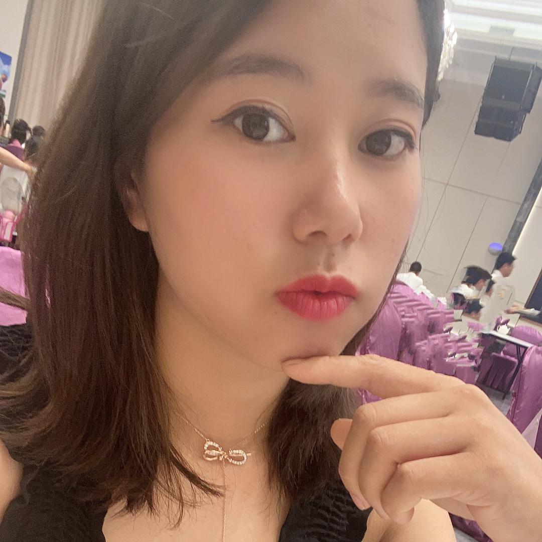 miss 胡