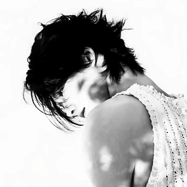 ㅤㅤ ㅤㅤㅤㅤㅤㅤ ㅤㅤㅤㅤ ㅤ￴