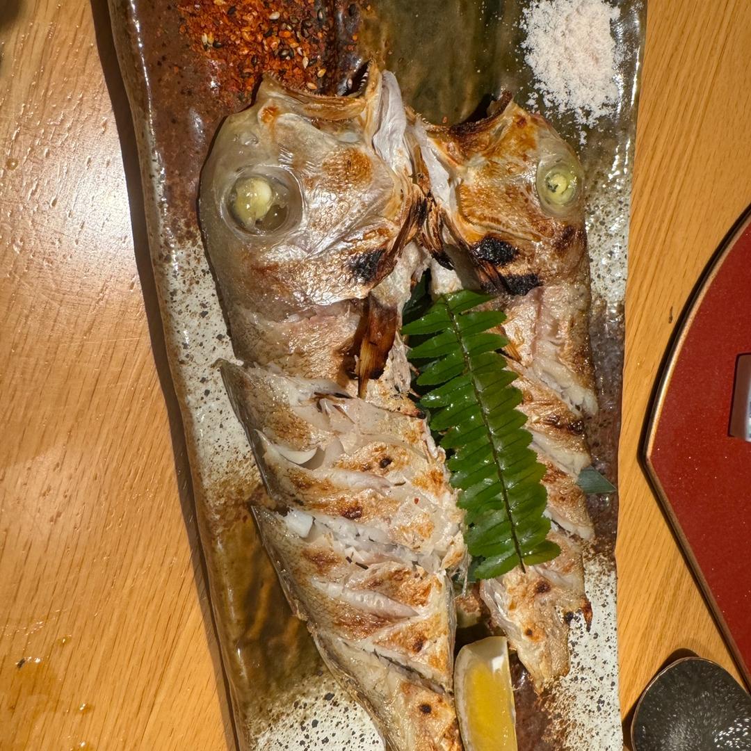 陈。
