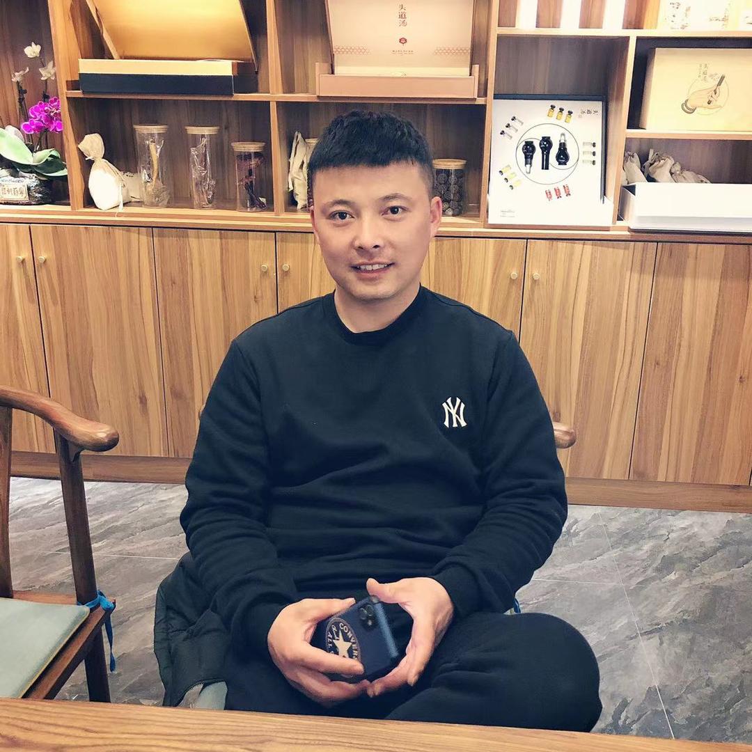 “阿伟”也是你叫的