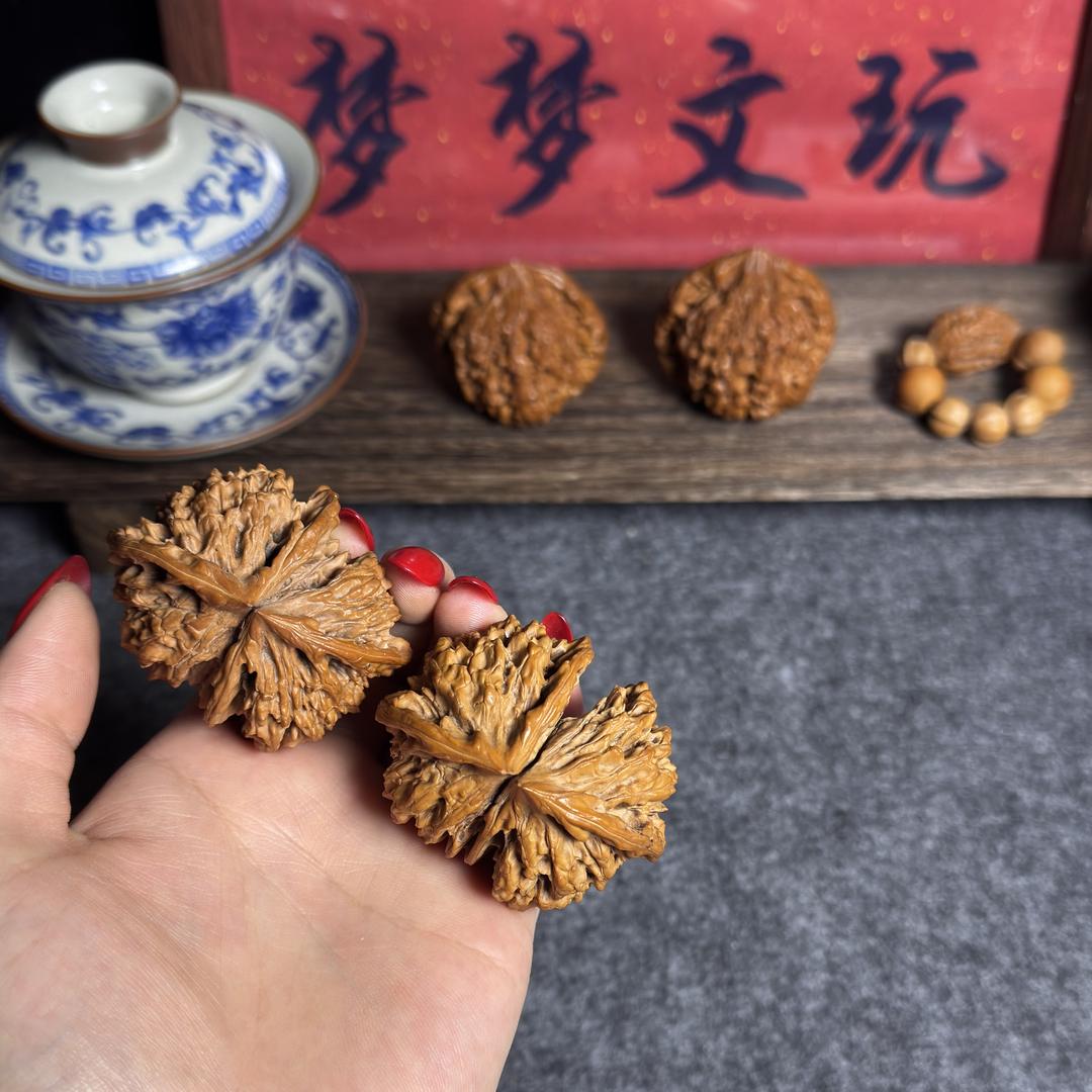 梦梦文玩工艺品店