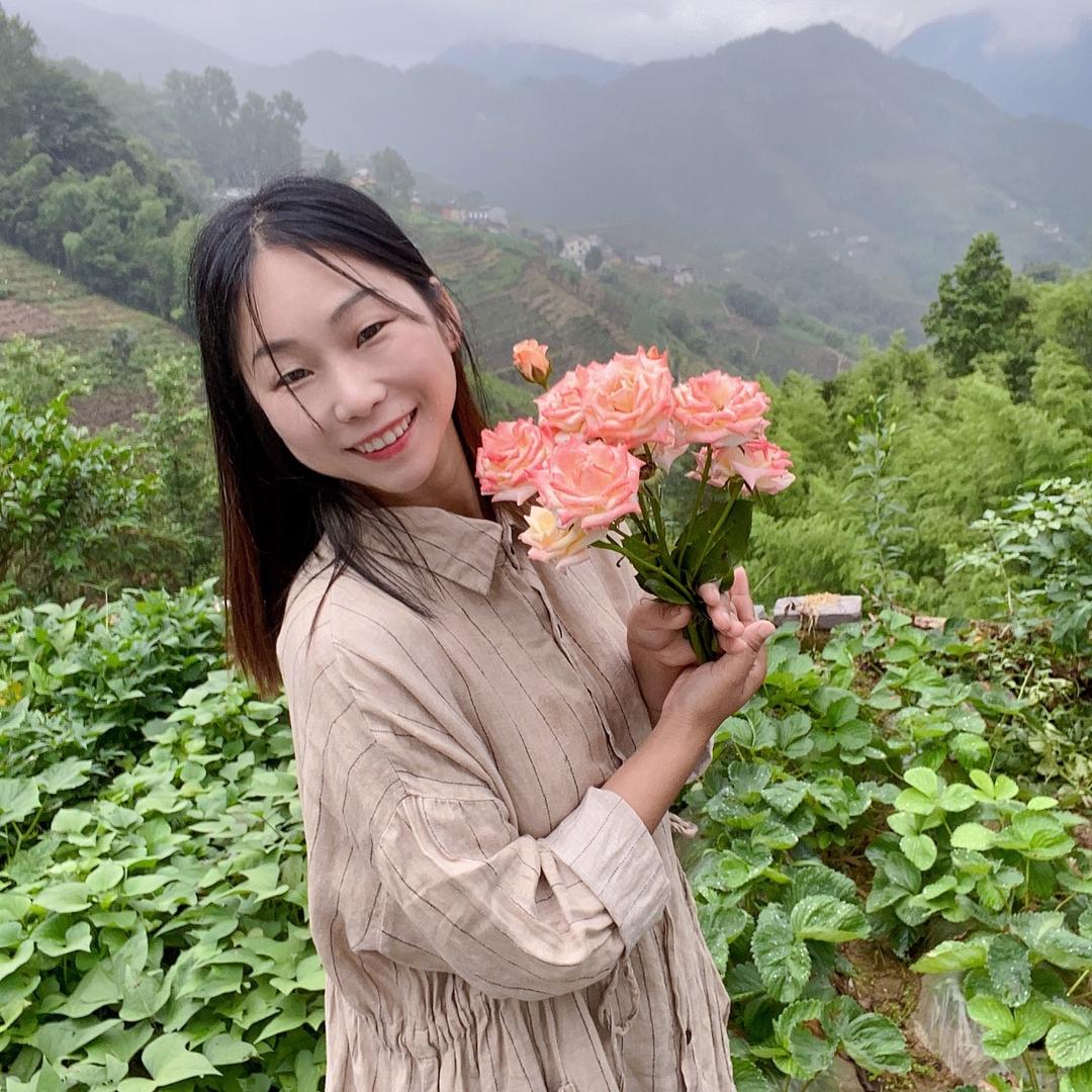 蜈蚣岭村一方小院
