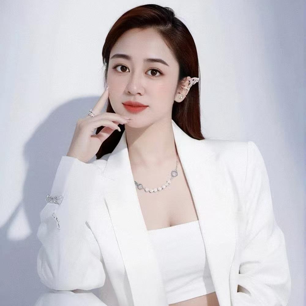 Dopi娜娜不脱妆粉底液