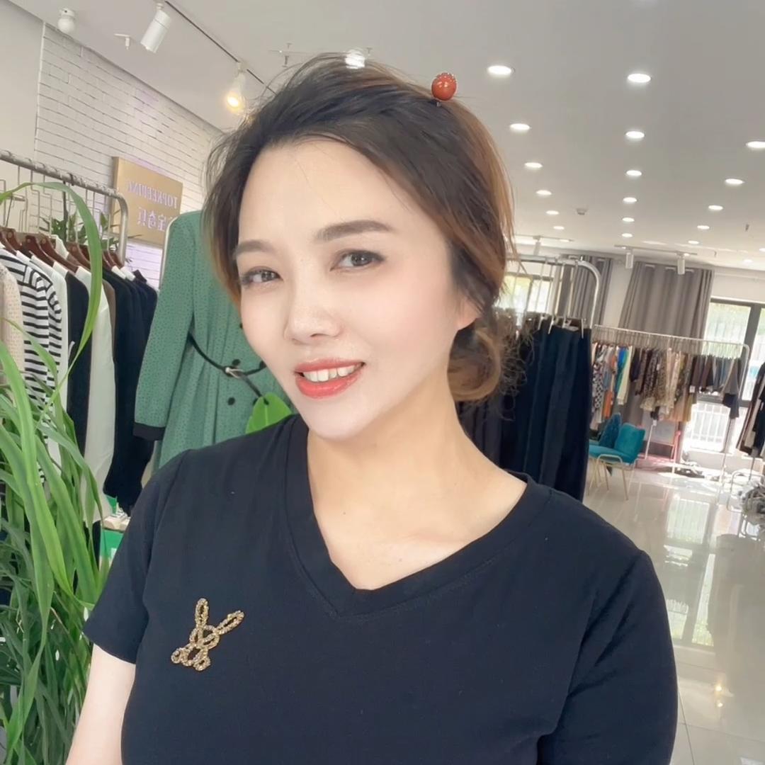 玲妮·南通夺宝奇兵女装店