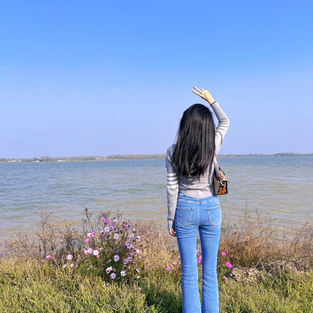 努力卖宝马的小仙女