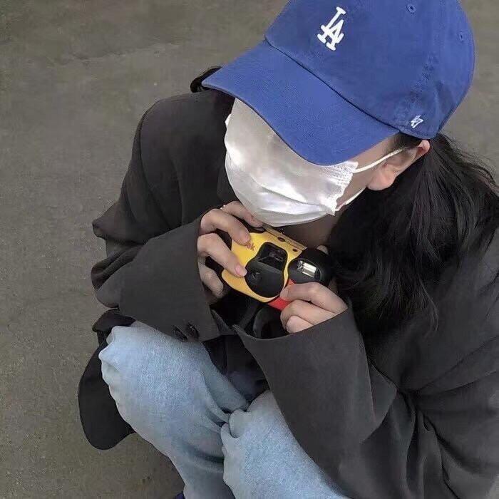 二郎腿很好翘嘛！