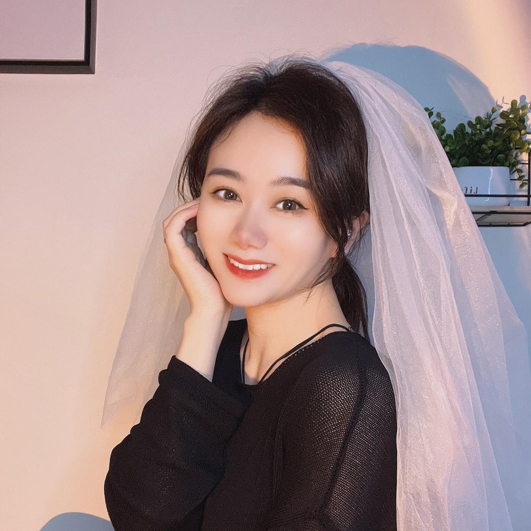 知趣小姐姐