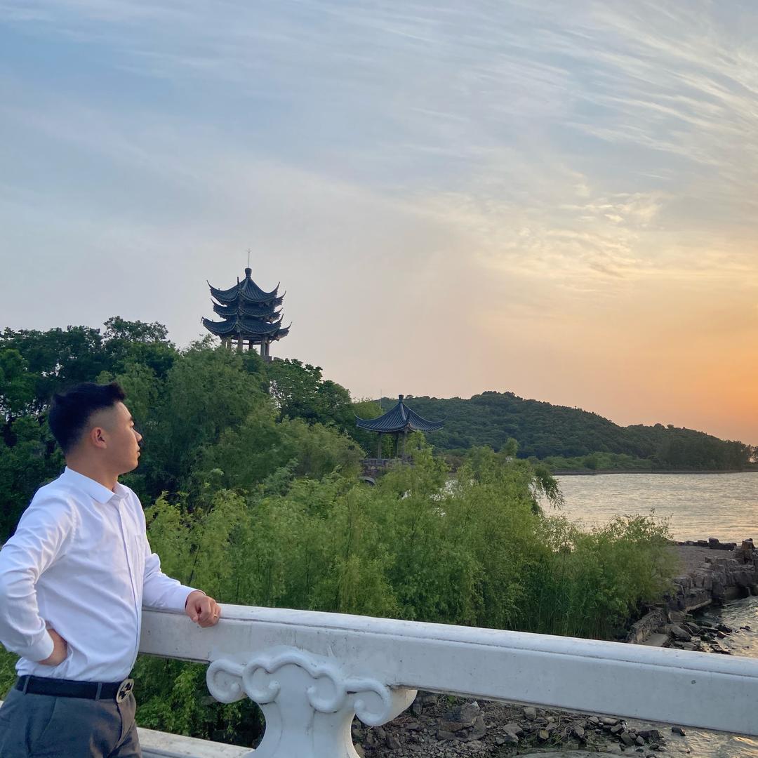 卖房子的星仔
