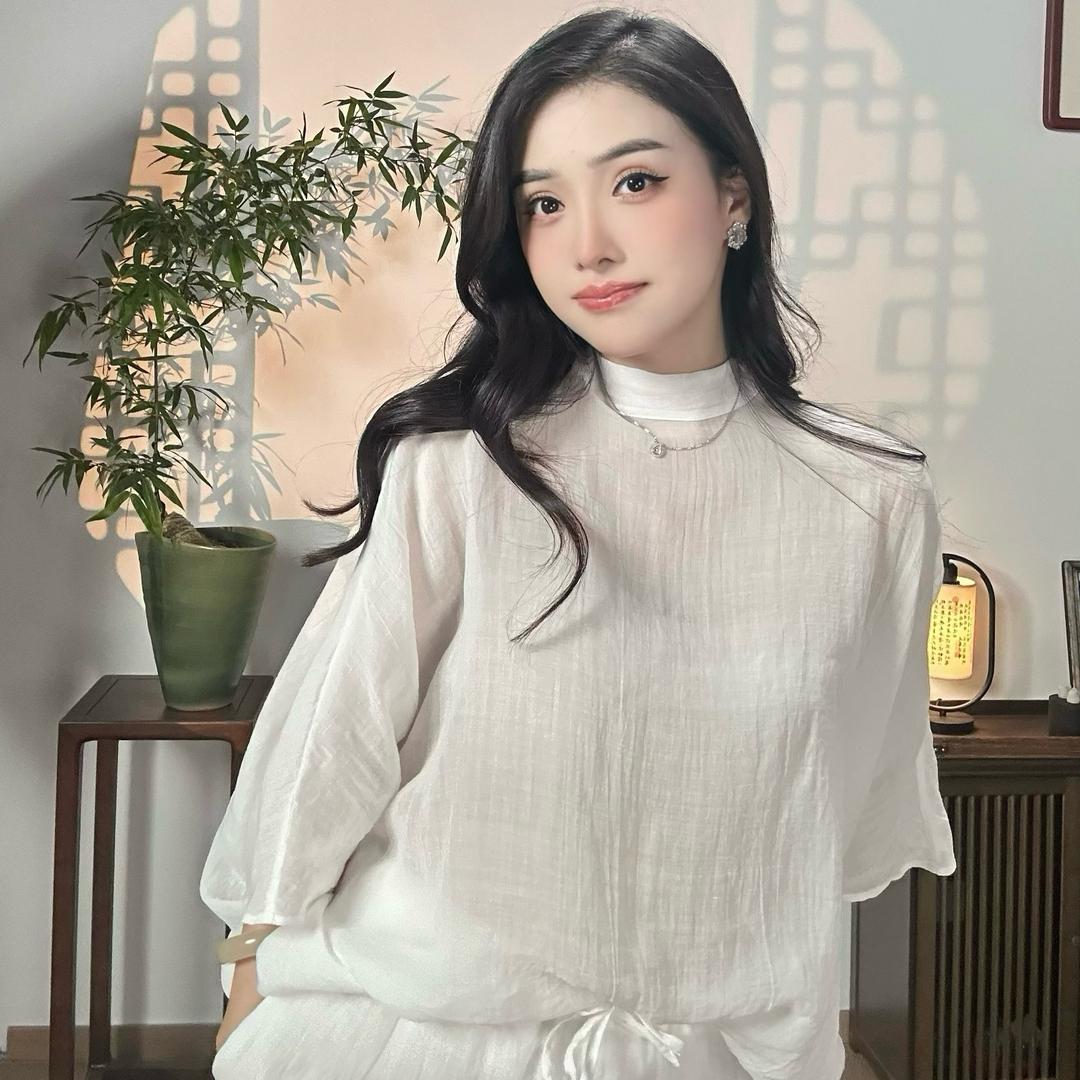 李李.