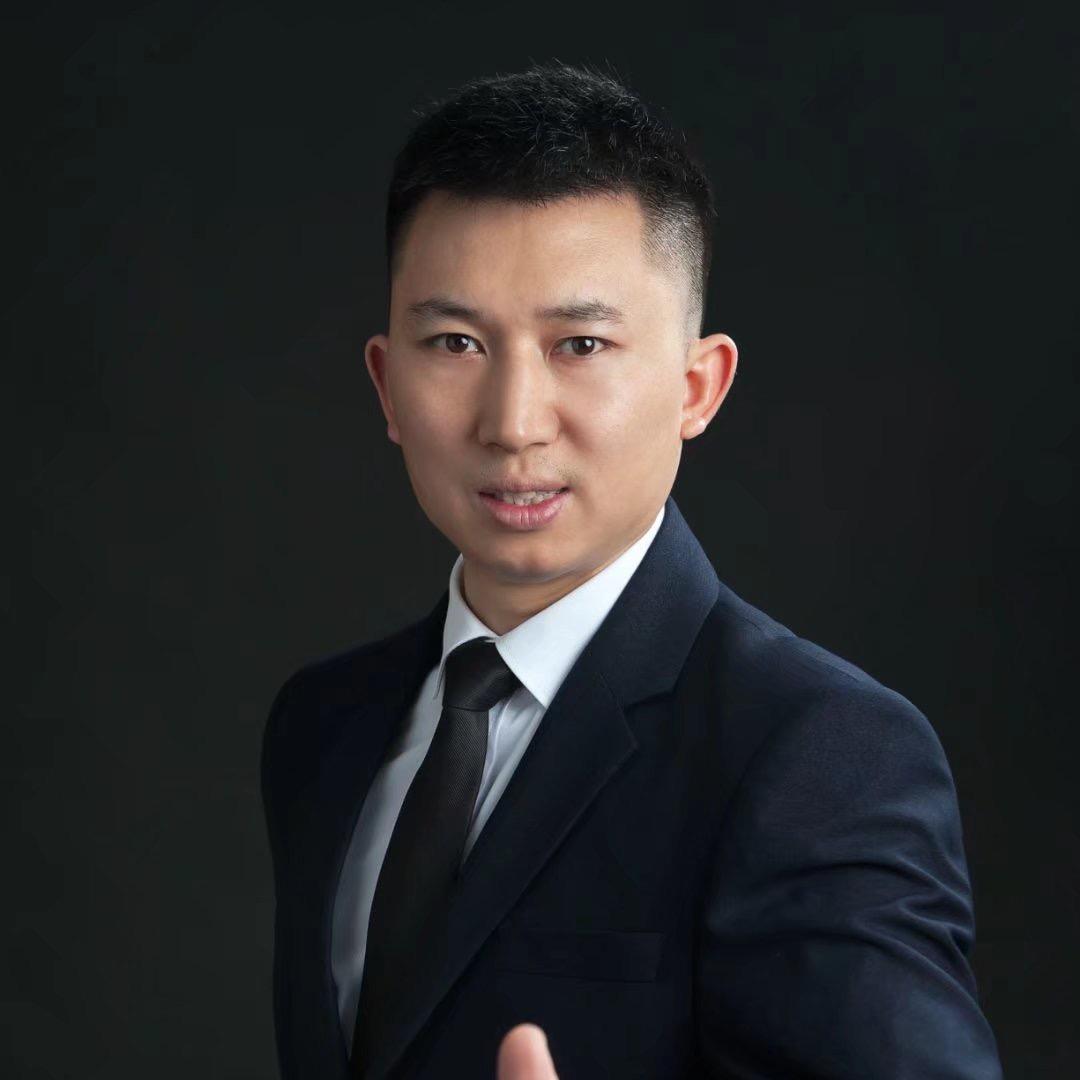 策划运营团队廖兴权