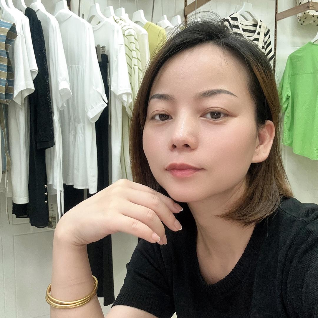 安乡衣目曼妍女装（原时尚辰）