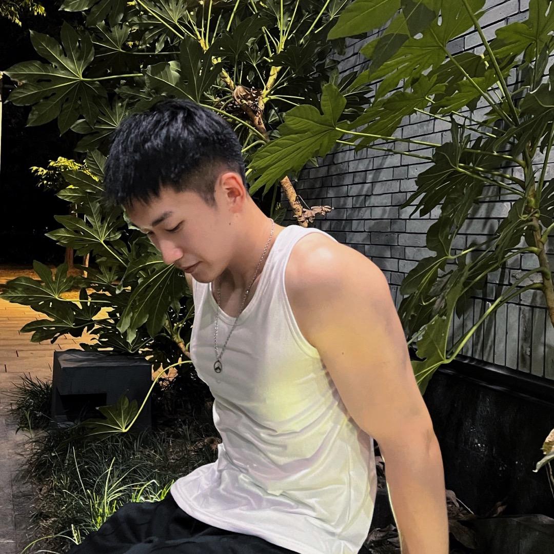 金晟杰.