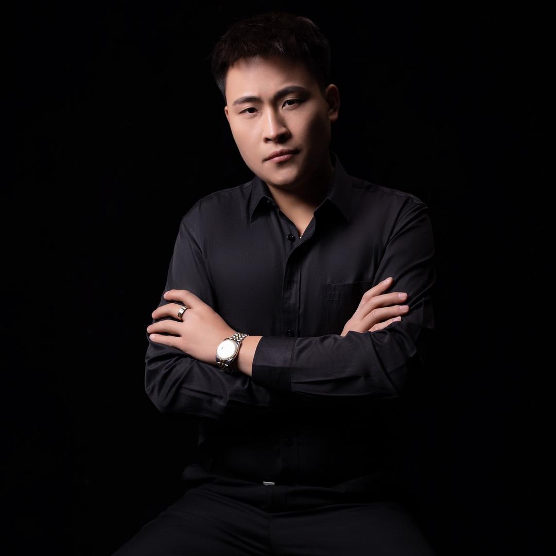 小烟哥 焱翅侠