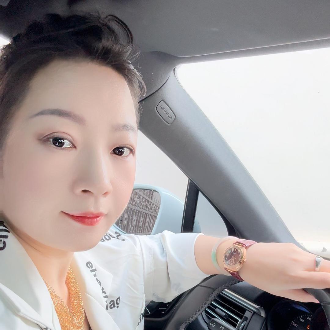 莎姐（酒庄老板娘）