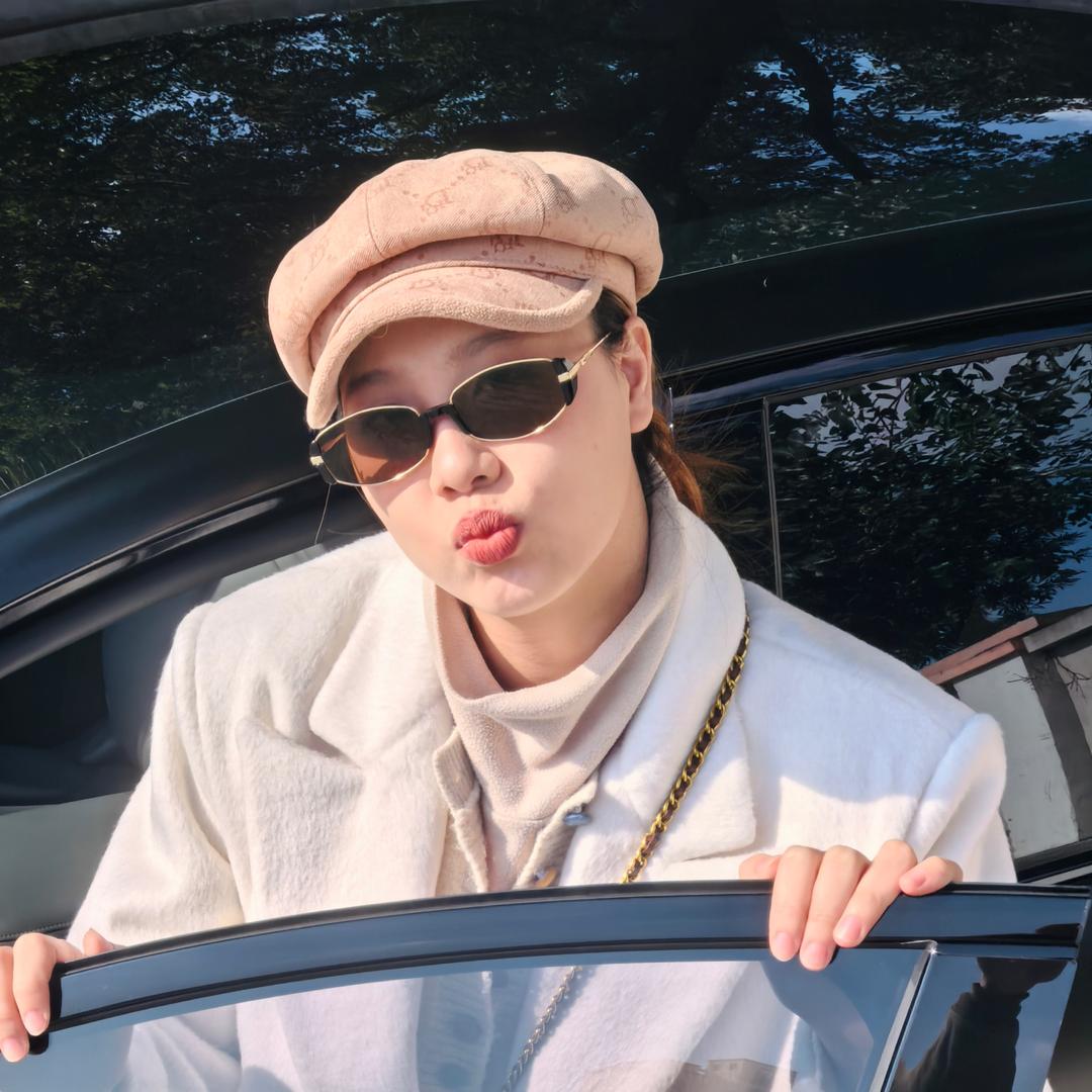 小梨严选-175高个子女生