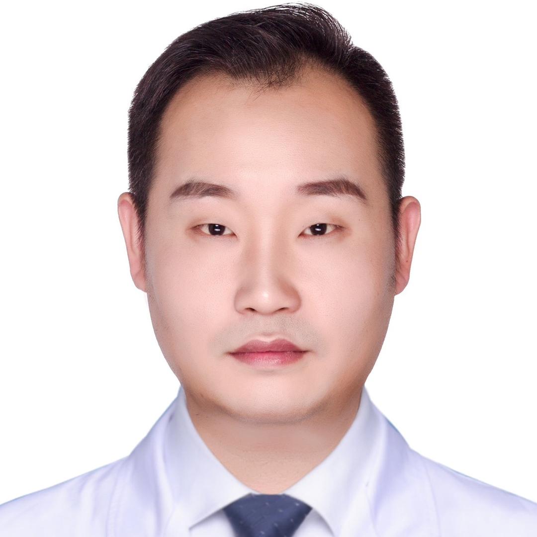 骨科医生袁鹏