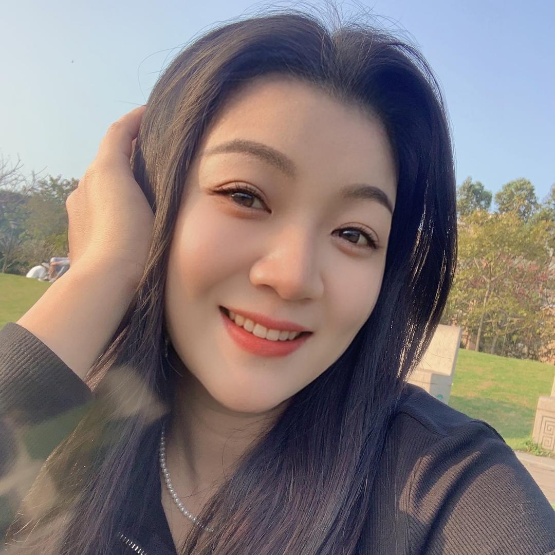 中国女孩👧（如意）