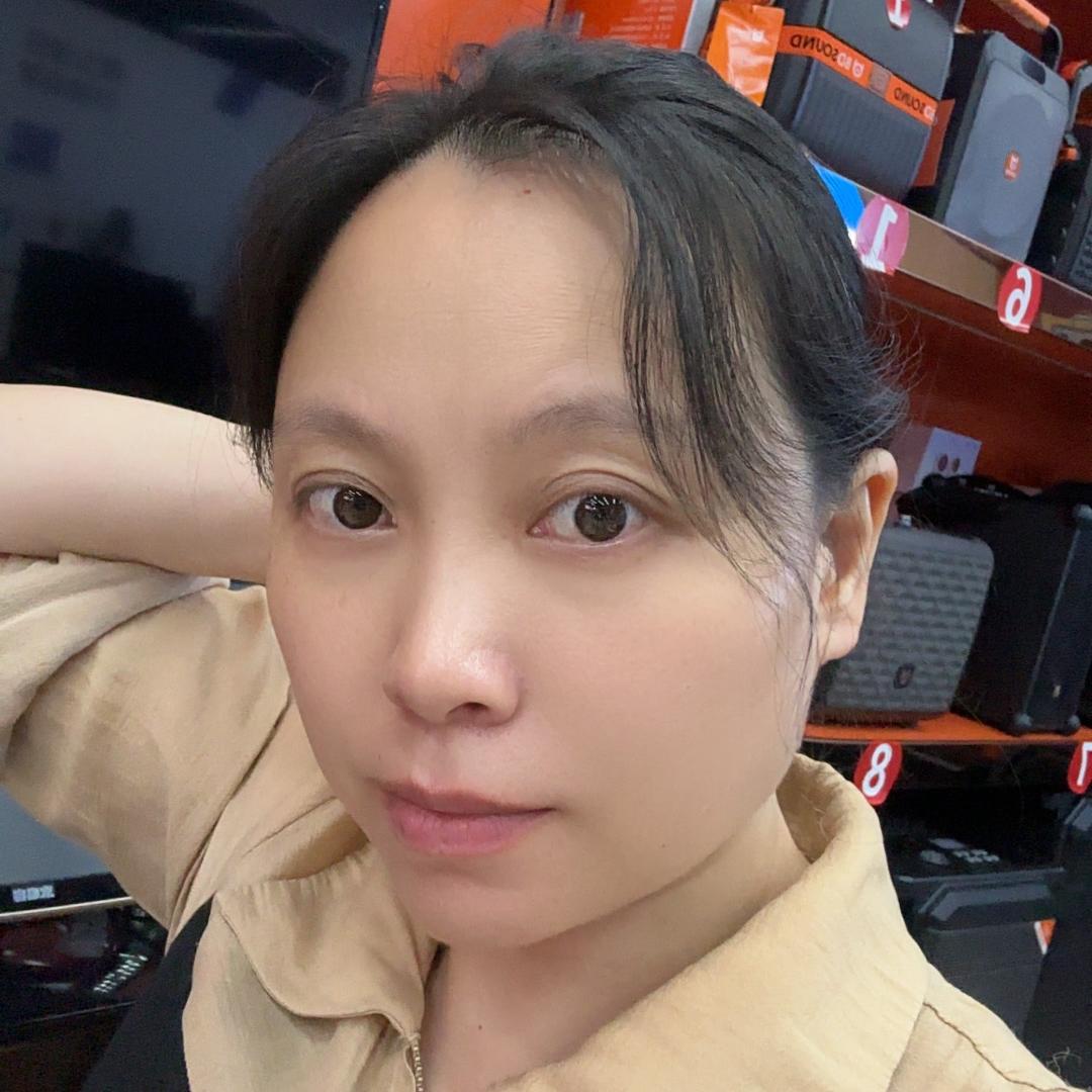 云姐 在惠州富鹏卖品牌音响20年