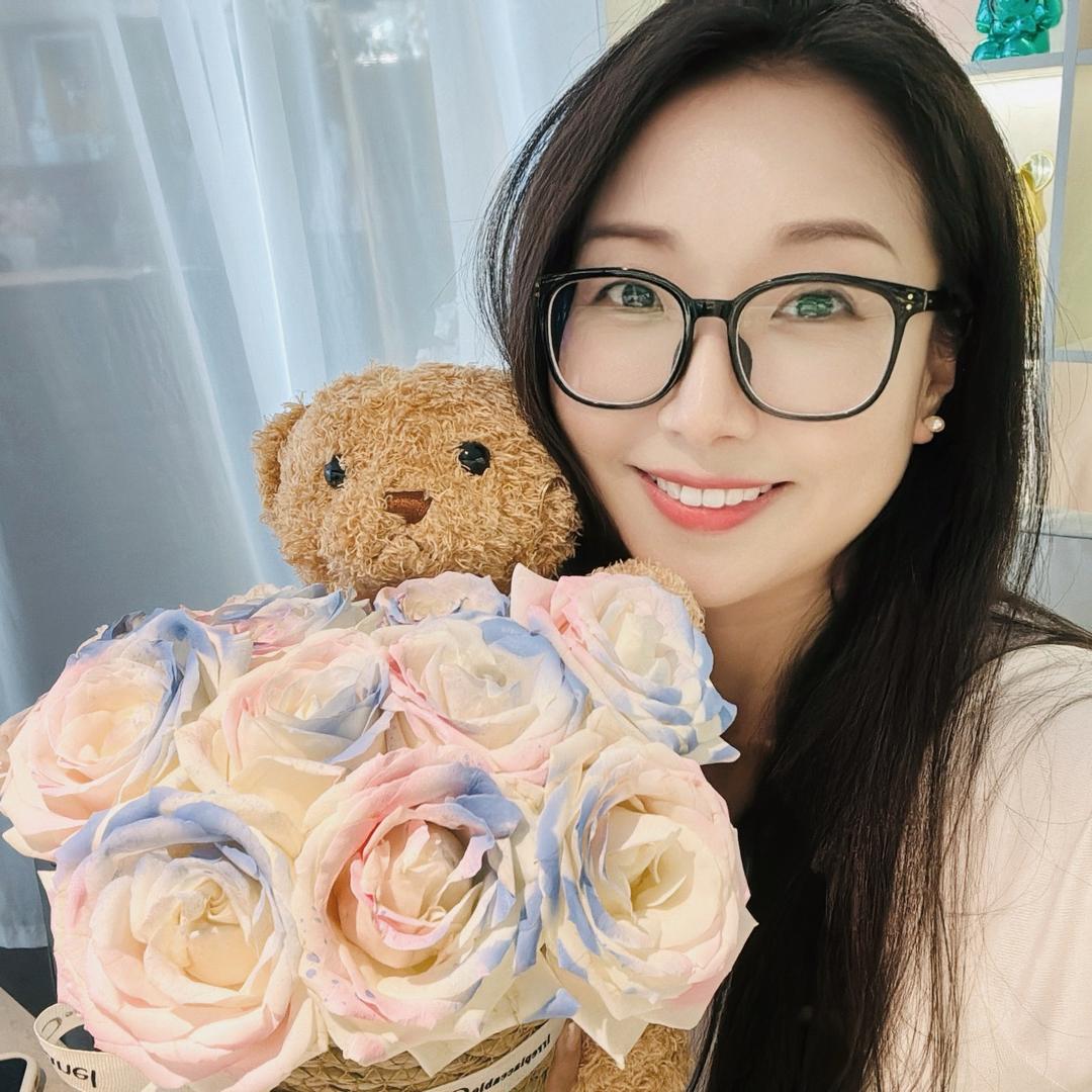 允美Yunmi