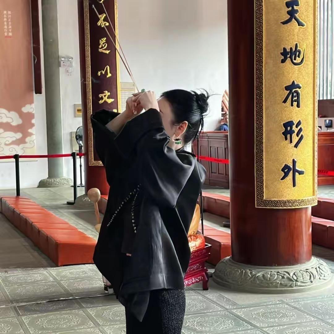 风雨彩虹