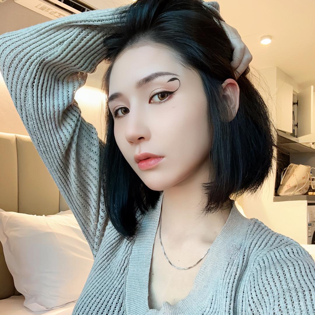 长大的婷宝儿