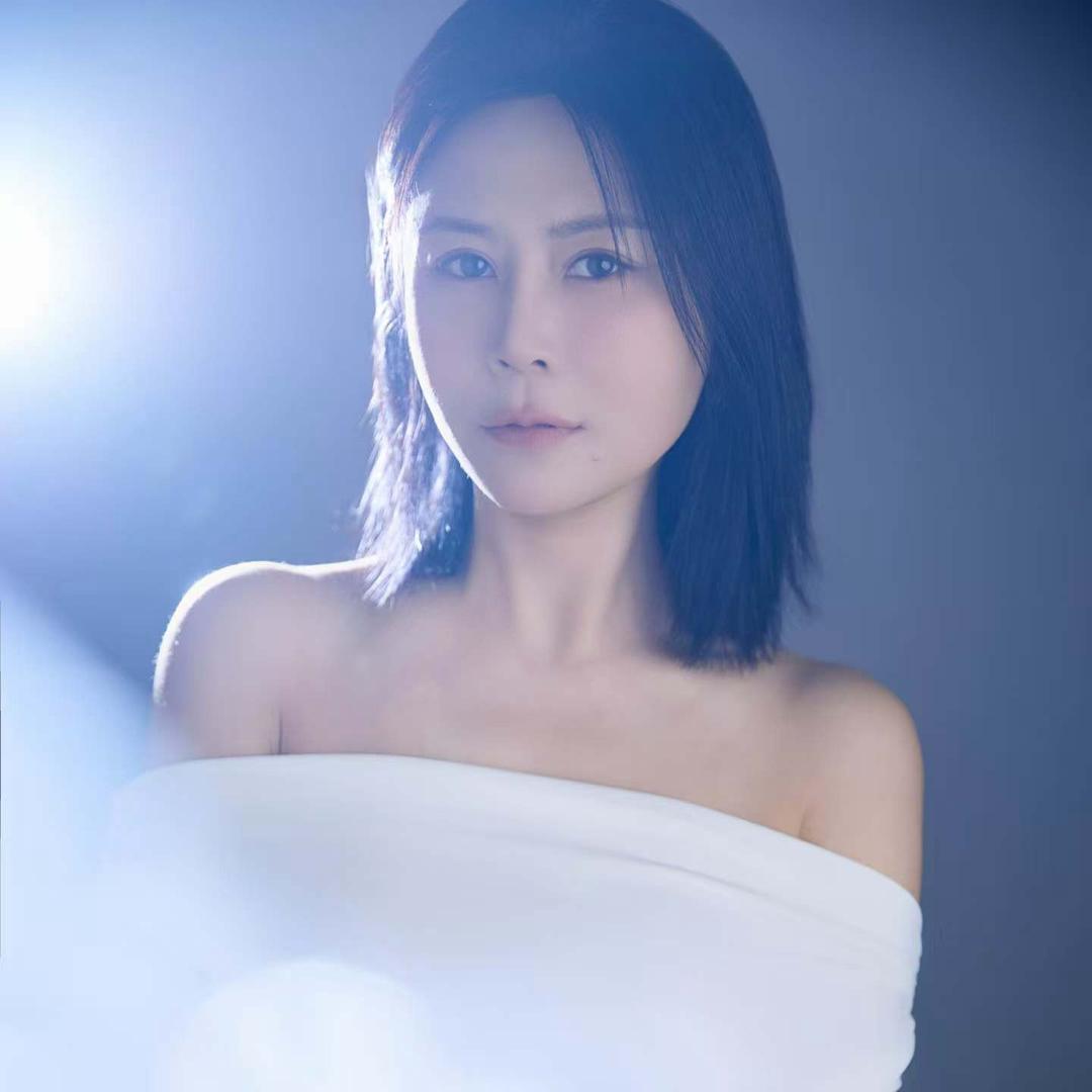 燕妮妮