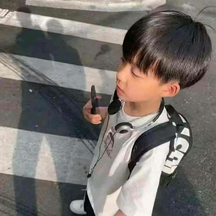总拉过去不放.