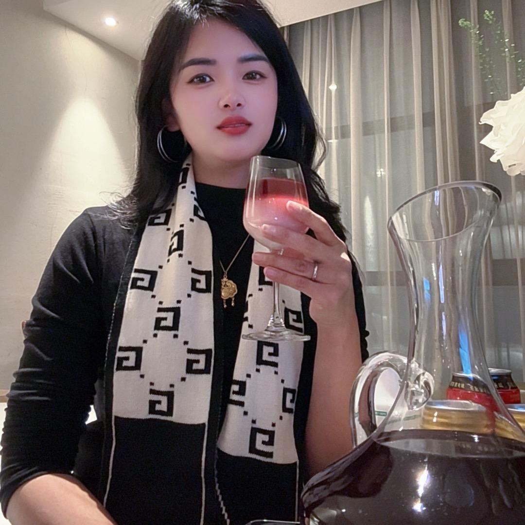 小黑妹，单身版