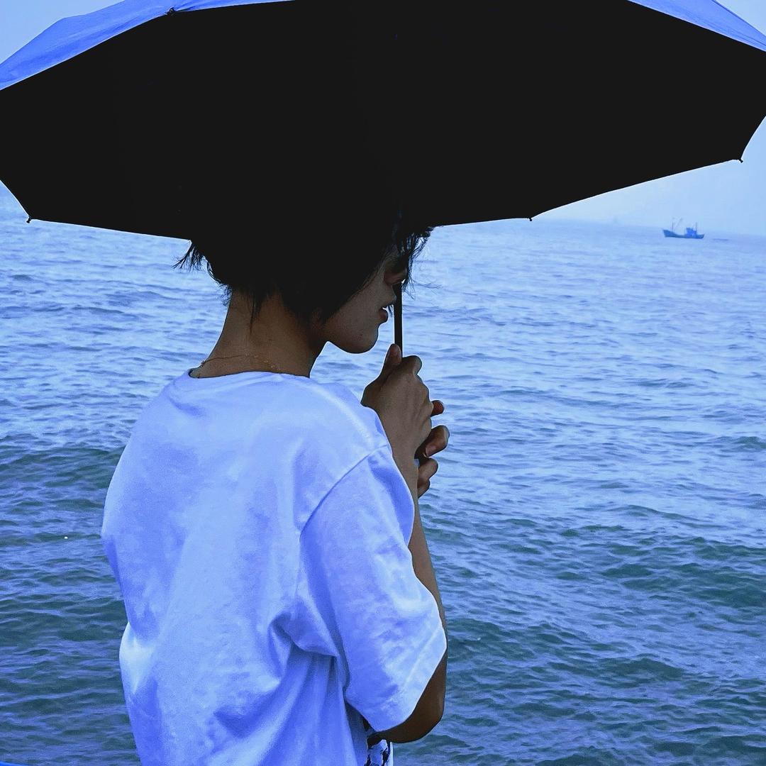 小黑爱吃菜