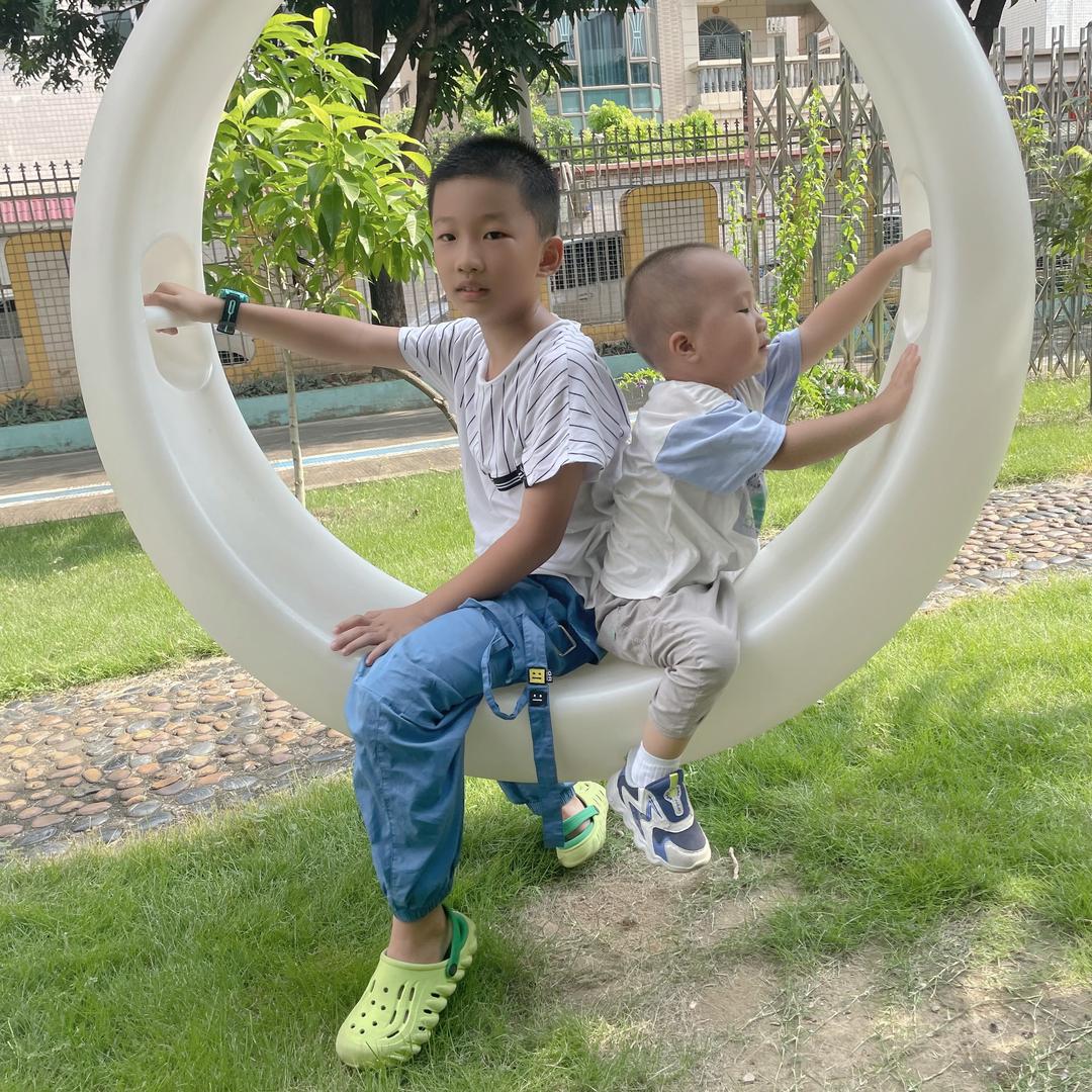 米卡潮童橱窗