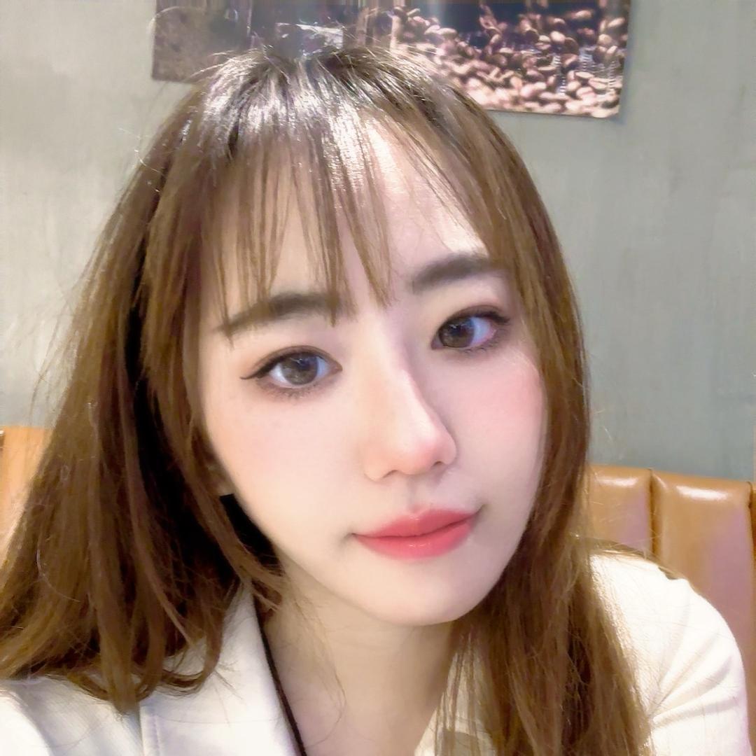 睡不饱的vivi😴