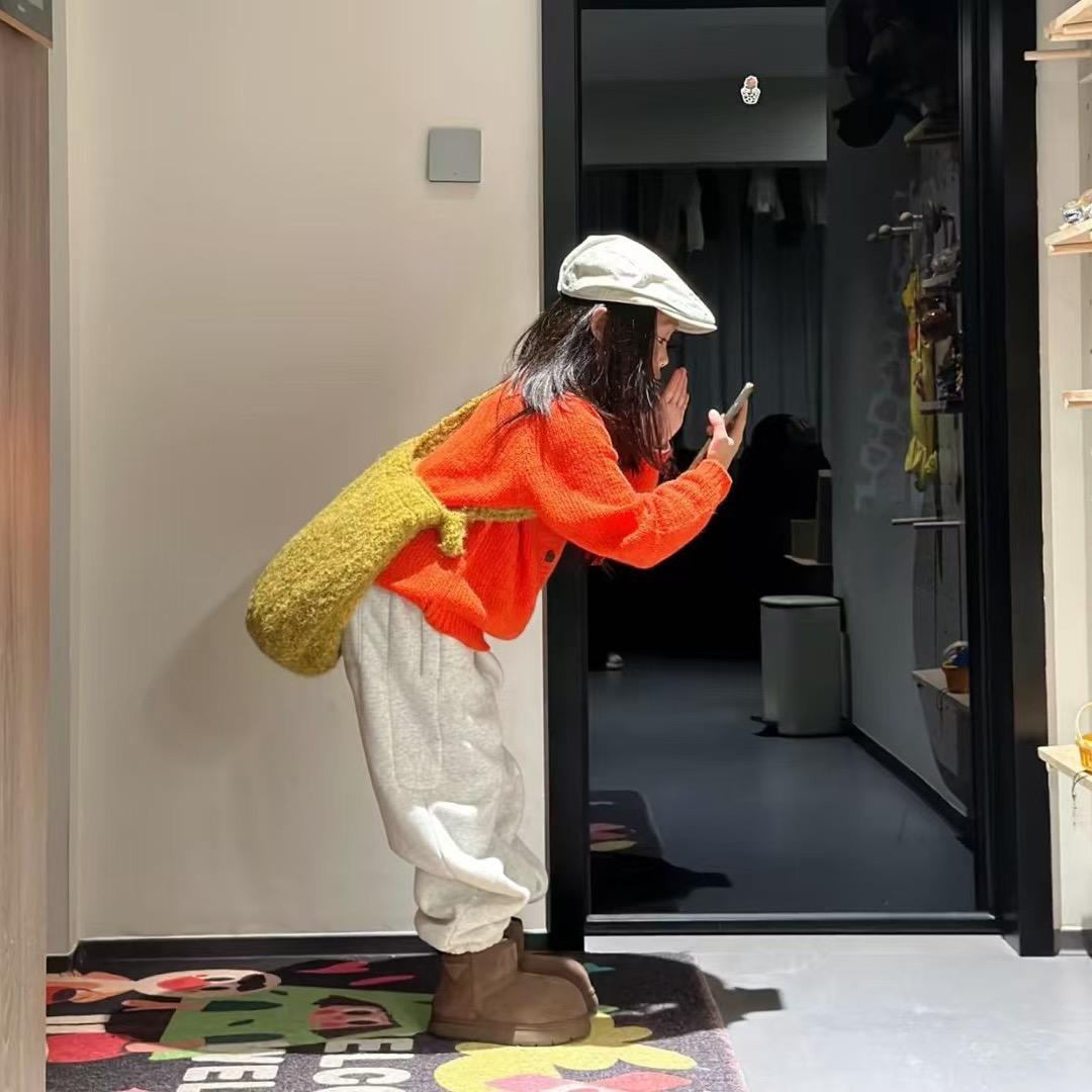 萌小洛🎵童品