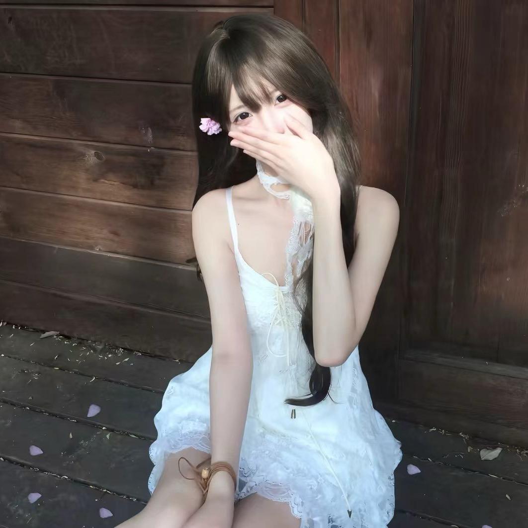 丢弃的小猫