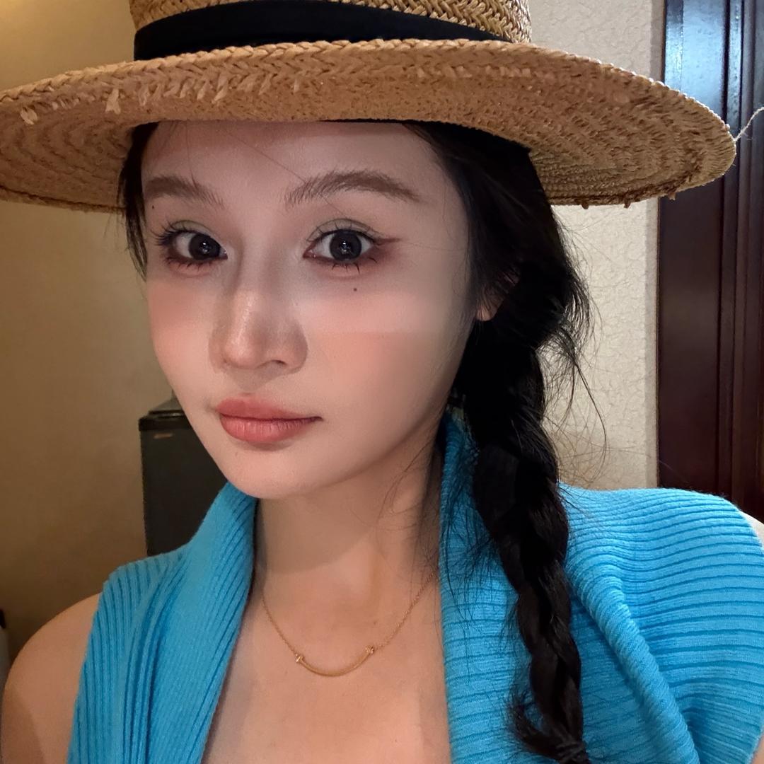 静安开美肤店的宥臻