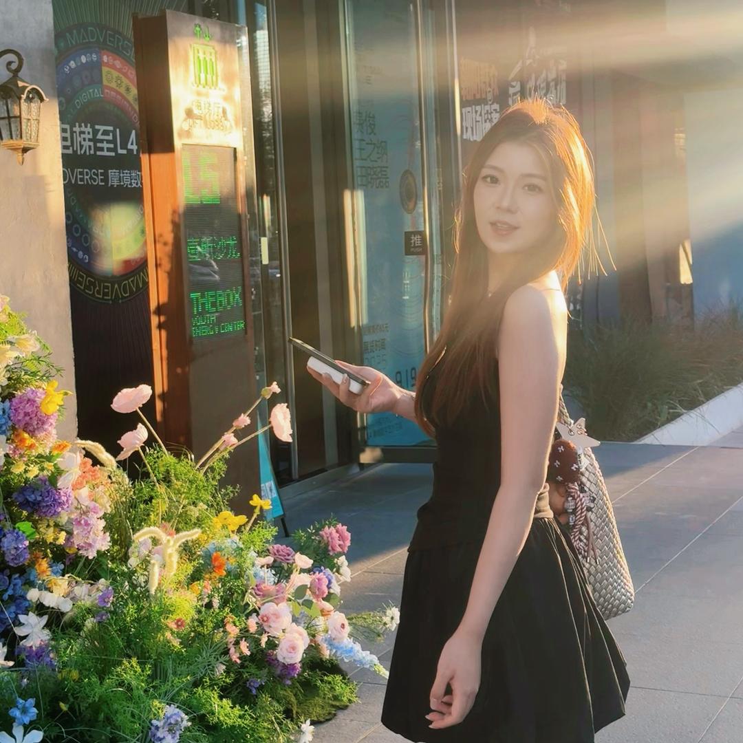 毛毛虫爱吃糖🍬