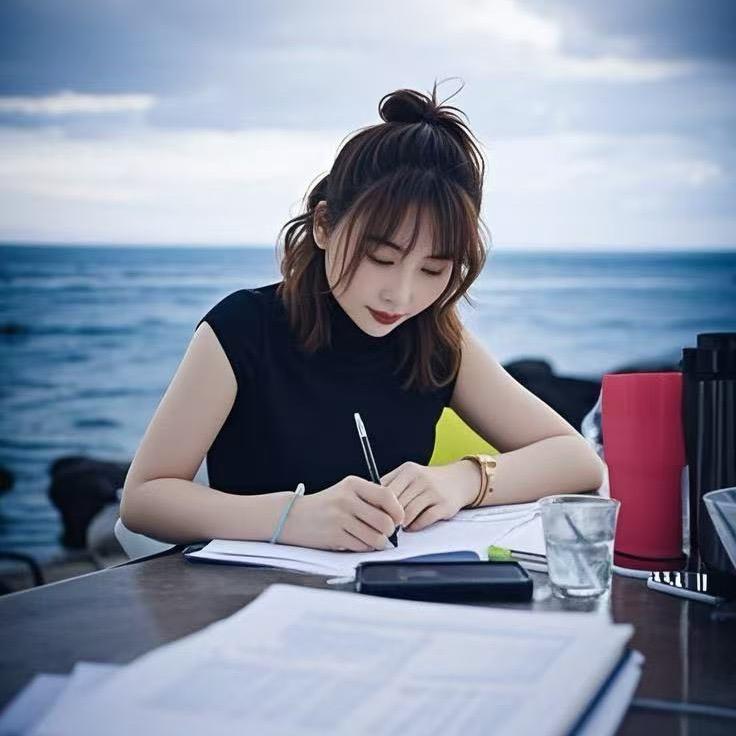 罗二吖【罗尚纹绣】