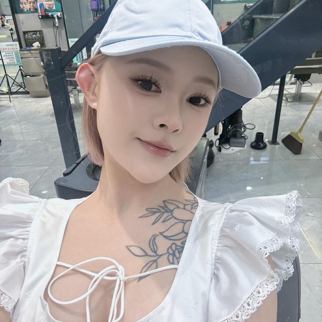 周小姐、