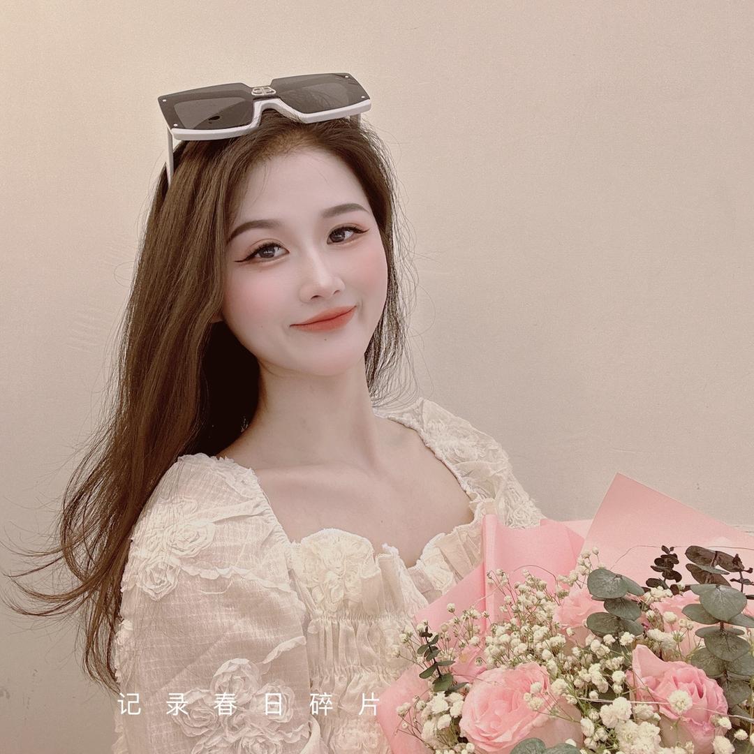 欢欢吖、（欢乐颂服装）