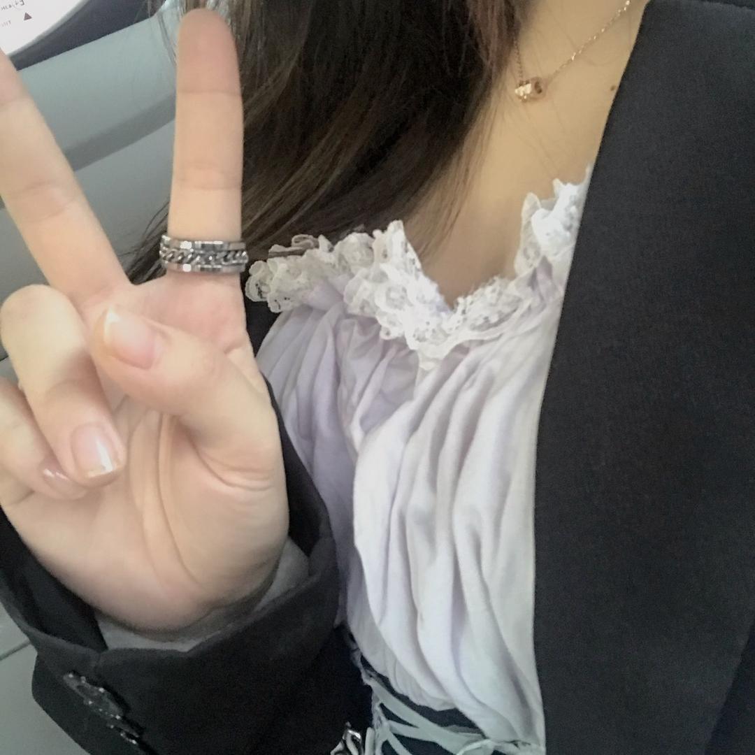 是洪洪吖