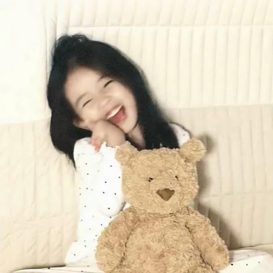 肉肉👧（穿搭）