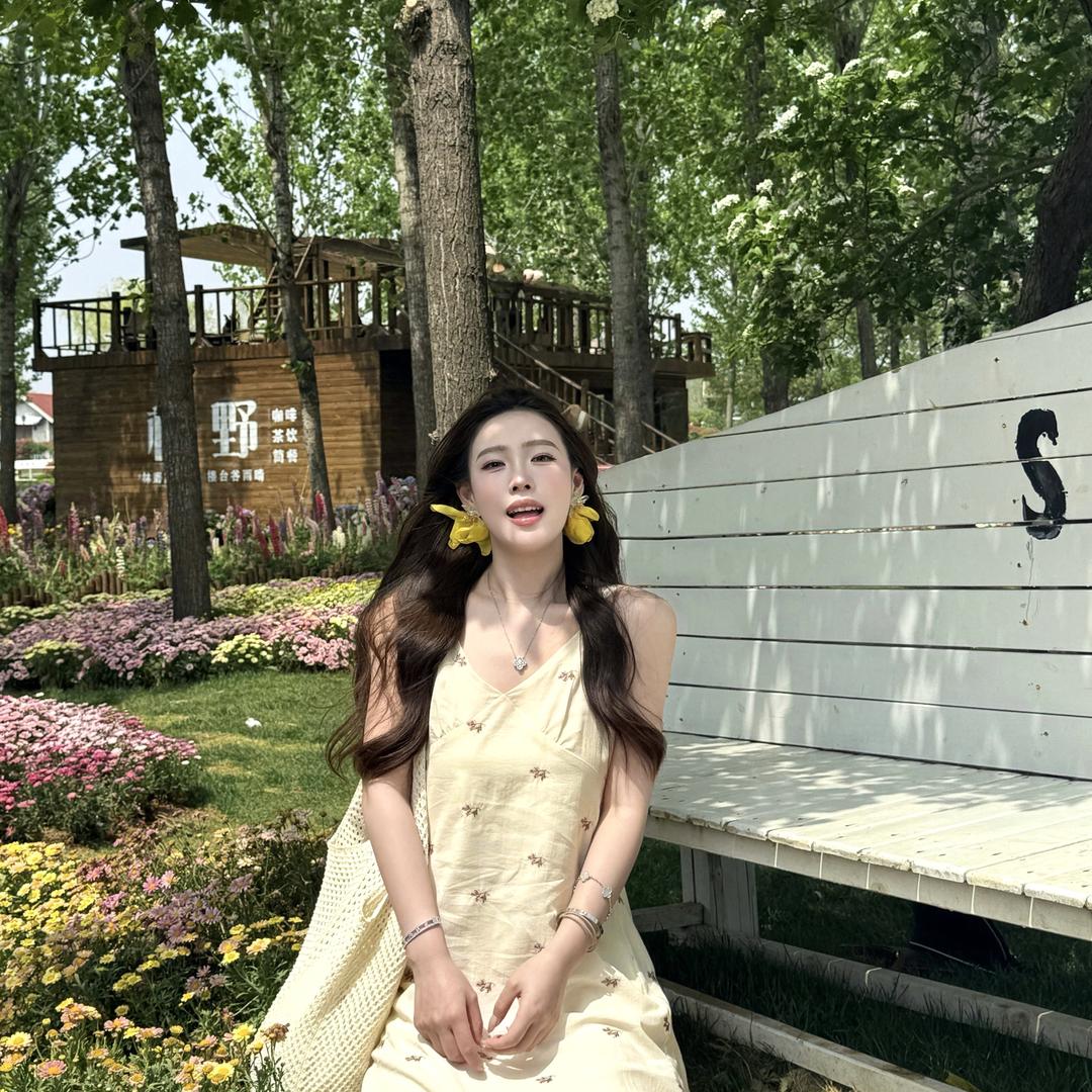 一啊鸭女装