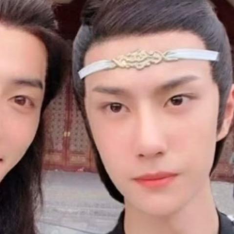 电波猪头女不会梦到美少年