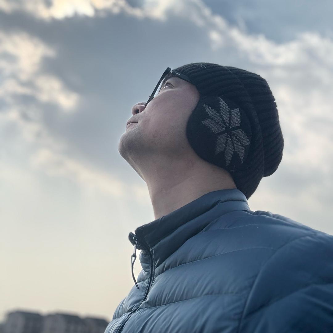 吕龟年看天下