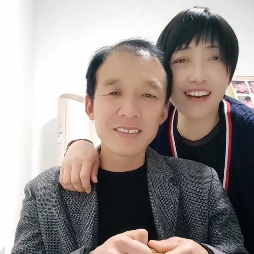 白马镇吕秋艳